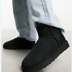Black UGG Classic Mini II